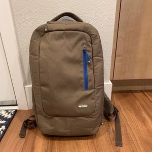 Incase Men’s Backpack